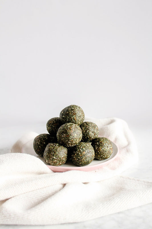 boules énergétiques recette Protéinées à la Spiruline Verte BIO happy superfoods